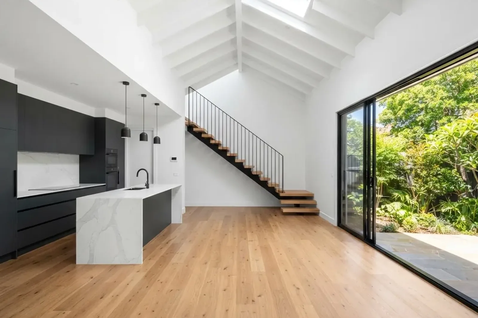 Home Renovations work by Complex Construction